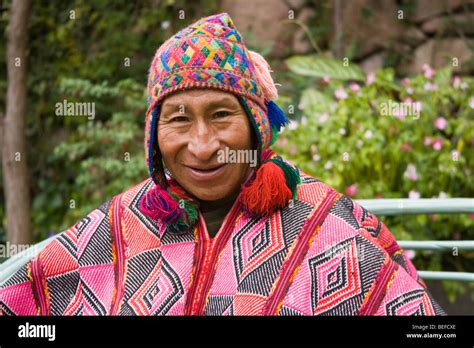 Quechua Shaman In The Sacred Valley Of Peru Stock Photo Alamy