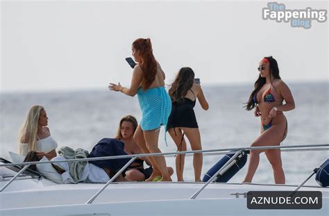 Arianna Ajtar S Sexy Bikini Show In Ibiza Aznude