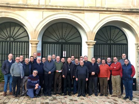 Una Veintena De Sacerdotes Participan En Los Ejercicios Espirituales