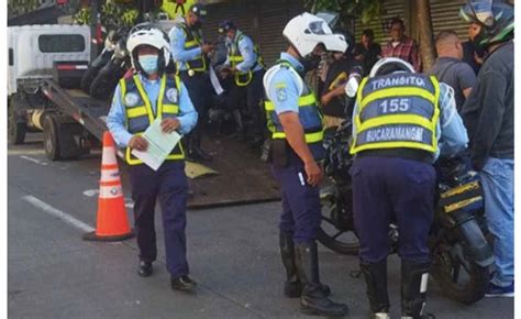 Chaleco Reflectivo Obligatorio Para Conducir Motos En Vías De Bucaramanga