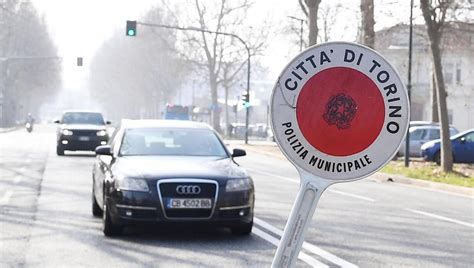 Torino Blocco Del Traffico E Limitazioni Alla Circolazione La Guida