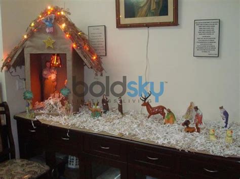 Decorate Christmas Crib For Your Home - Boldsky.com