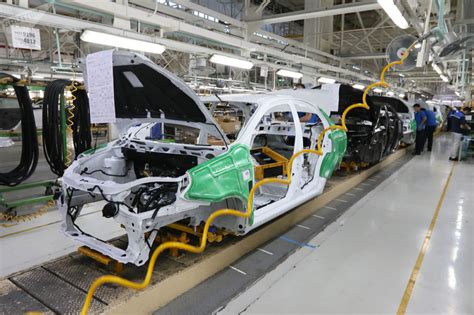 UzAuto Motors приостанавливает выпуск авто на месяц