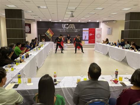 Consulado General Del Perú En Cochabamba Coorganizó La “primera Noche