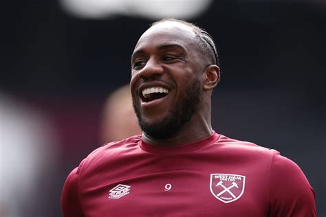 Michail Antonio Tips West Ham To Finish Higher Than Liverpool This Season