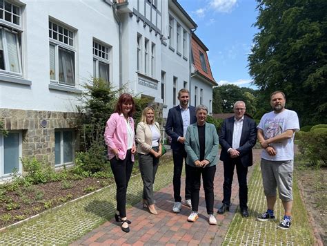 Landtagspräsidentin zu Gast in der Fachklinik Oldenburger Land