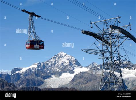 Seilbahn Zermatt Trockener Steg Klein Matterhorn Dent Blanche