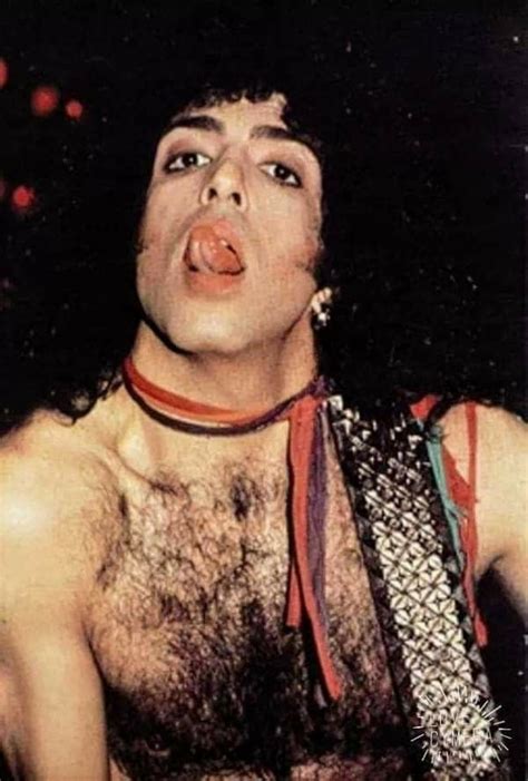 Pin By Guy Guy On Paul Stanley Best Kisses Paul Stanley Hot Band