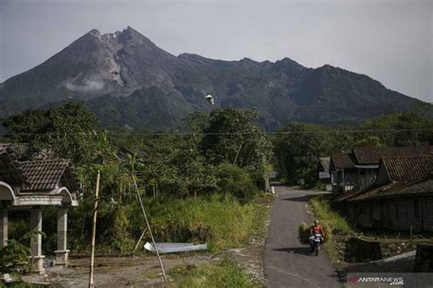 Bpptkg Catat Merapi Alami Kali Gempa Guguran Kamis Pagi Genpi Co