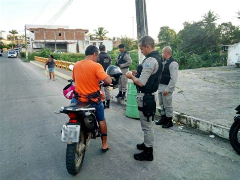 Policiais Do Bpm J Realizaram Aproximadamente Pris Es E