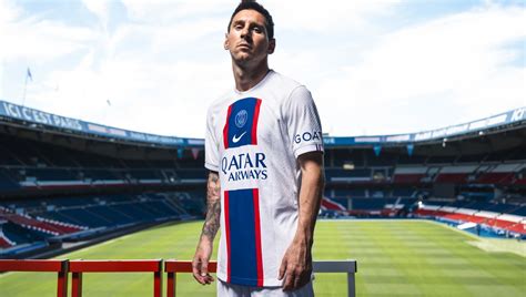 Le Psg D Voile Son Troisi Me Maillot Pour La Saison Ici