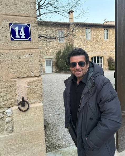 Photo Patrick Bruel dans son domaine de Leos à L Isle sur la Sorgue