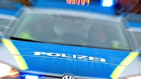 J Hriger Mit Schreckschusspistole L St Sek Einsatz In Berlin Aus