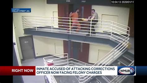 Video Shows Inmate Attacking Officer Officials Say Youtube