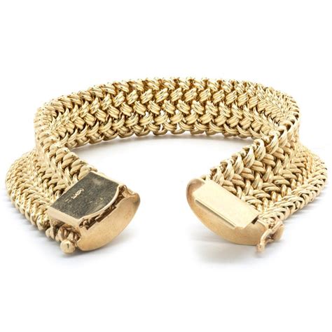 14 Karat Yellow Gold Domed Mesh Bracelet At 1stdibs