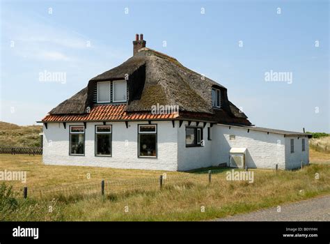 Dutch roof house hi-res stock photography and images - Alamy