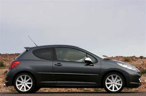 Peugeot 207 GTi review | Autocar