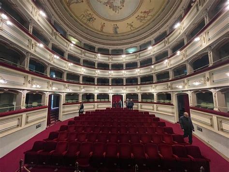 Teatro Garibaldi Si Alza Il Sipario Sulla Decima Edizione Di Voci Di