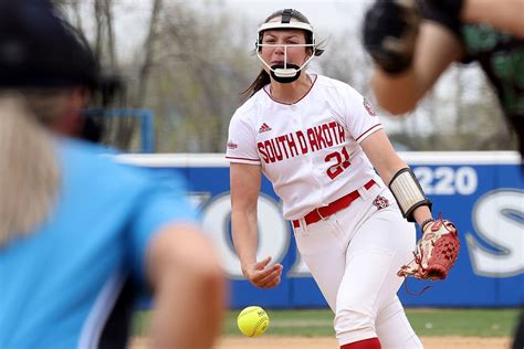 Hayley Wickenheiser Softball
