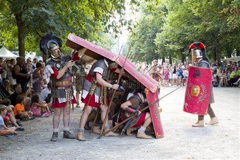 Roman Spectacle with Gladiators and Legionaries Editorial Photography ... 