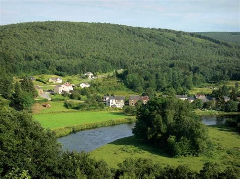 Le Parc Naturel Régional Des Ardennes Vallée De La Semoy Vue Sur Les