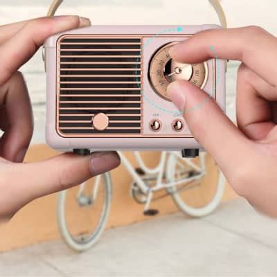 Vintage Radio - Pink | Reverb