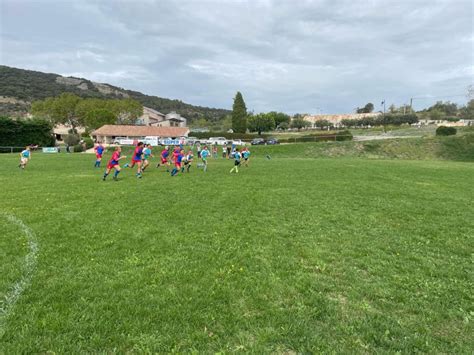 Aux Cruzieres Les Sauveurs Du Rugby Rcav Rugby Club Aubenas Vals