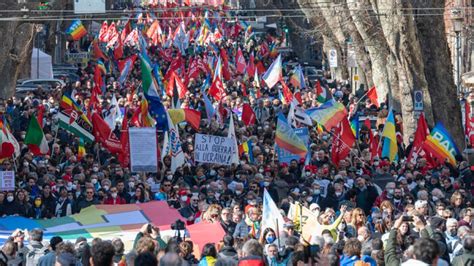 In Tutta Italia Si Preparano Manifestazioni Per La Pace Infosannio