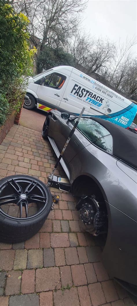 Mobile Tyre Fitting London Tyre Fitters Fastrack Tyres