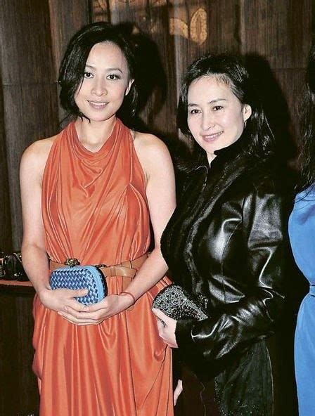 Merlion Cafe Talk Carina Lau And Pansy Ho Send Wedding Blessing To