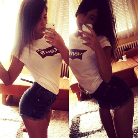 Horny Facebook Twitter Sluts Porn Pictures XXX Photos Sex Images