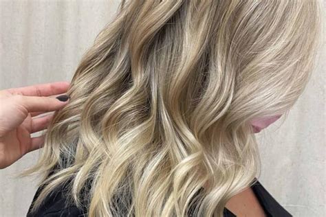 Hair Bleaching All You Need To Know Before Going Bleach Blonde