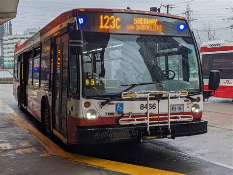 2015 TTC Nova Bus LFS 8466 This Unit Is Doing A Layover B Flickr