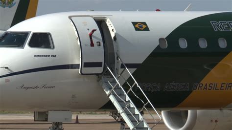 12102023 Base Aérea De Brasília Df Imagens Do Embarque De Mais Um Avião Da Fab Para O