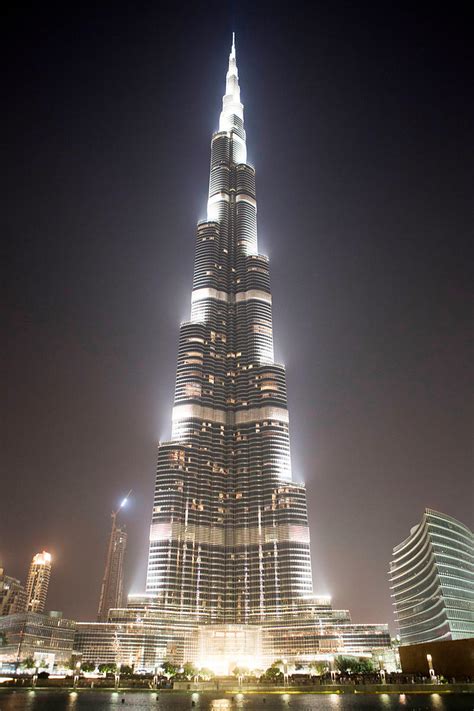 ANTOINE BOUREAU Tour Burj Khalifa de nuit Dubaï Emirats Arabe Unis