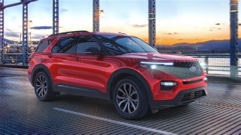 Ford Explorer Lineup Expands With Speedy Enthusiast ST And Platinum