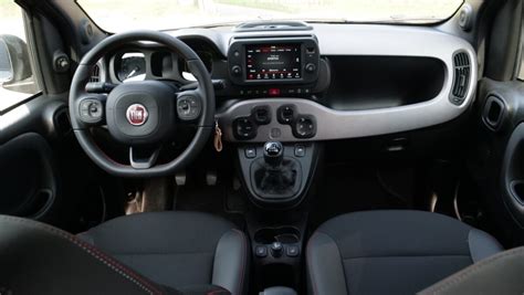 Fiat Panda Scopri Le Caratteristiche Il Nuovo Allestimento Red E