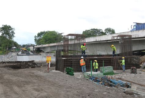 Construcción de puente vehicular sobre Río Chico presenta 56 de avance