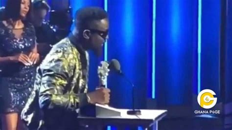 Sarkodie wins the BET Best Hip-hop flow Award at BET HipHop awards ’19