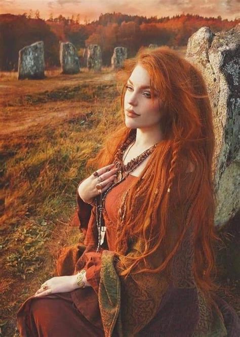 Pin By Anita Burnevik Ruic On Viking Clothing Female Beautiful Red