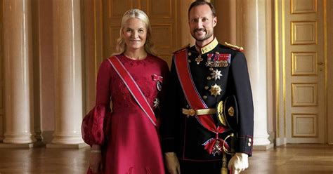 Nouvelle Photo Officielle Du Couple H Ritier De Norv Ge Glamour En