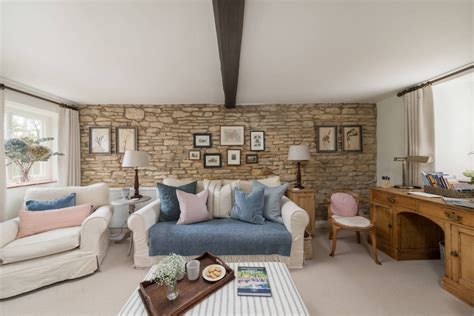 Cotswold Country Living Room West Midlands By Vandershot