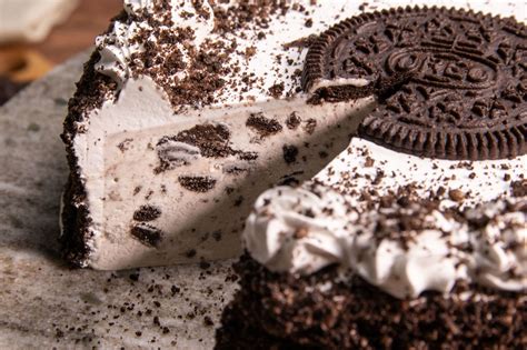 Oreo Premium Ice Cream Cake