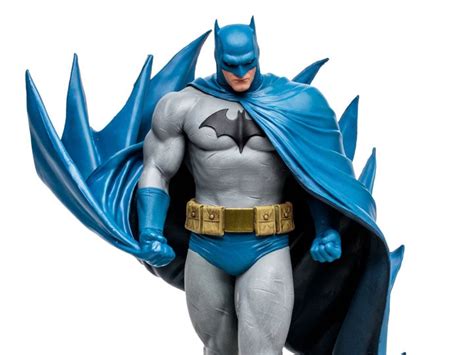 Batman Hush DC Multiverse Batman Statue