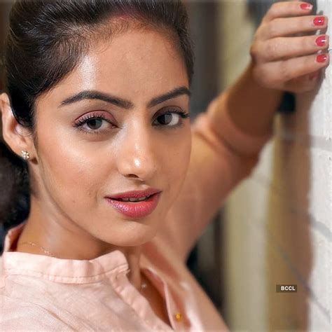 Diya Aur Baati Hum Fame Deepika Singh Is Making Heads Turn With Her