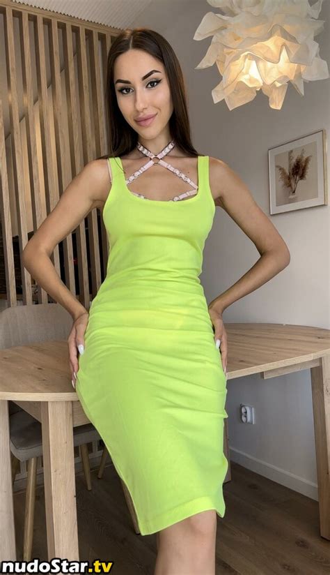 HoneyKisss Honey Kisss Y Kisss Nude OnlyFans Photo 22 Nudostar TV