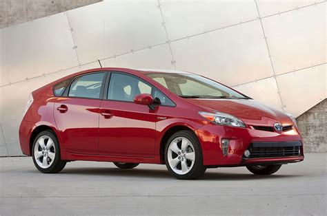 2014 Toyota Prius Buyer S Guide Reviews Specs Comparisons