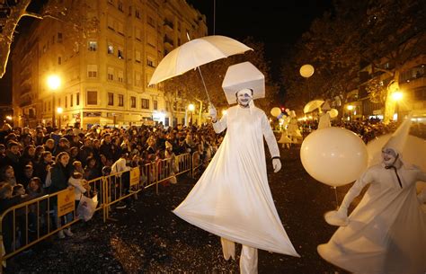 Fotos Llegada De Los Reyes Magos Y Cabalgata En Valencia Las Provincias