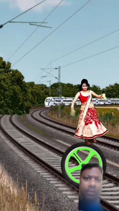 Cycle Wheel To Danceing Girl Stop The Train Shorst Tranding