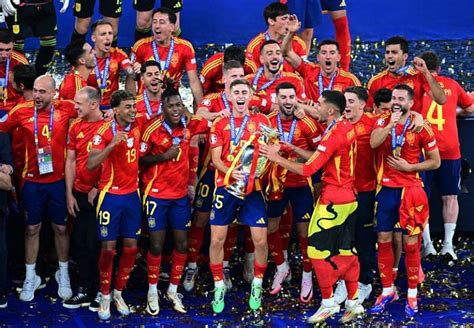 Soccer Sublime Spain Strike Late To Win Record Fourth Euro Crown